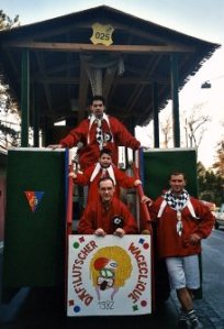 Clique01%2528ohni%2520Bebbi%2529-1